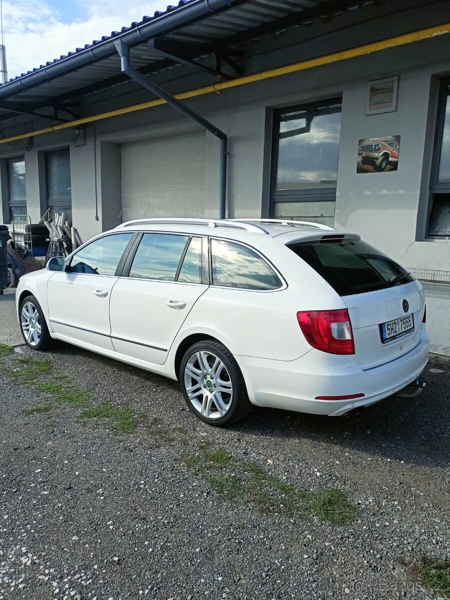 2012 Škoda SUPERB - 4