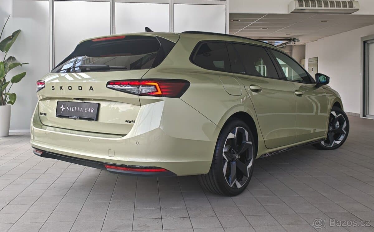 2025 Škoda SUPERB - 4