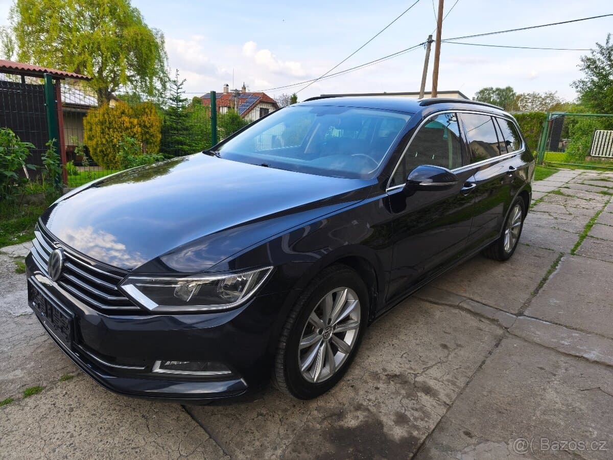 2016 Volkswagen PASSAT - 4