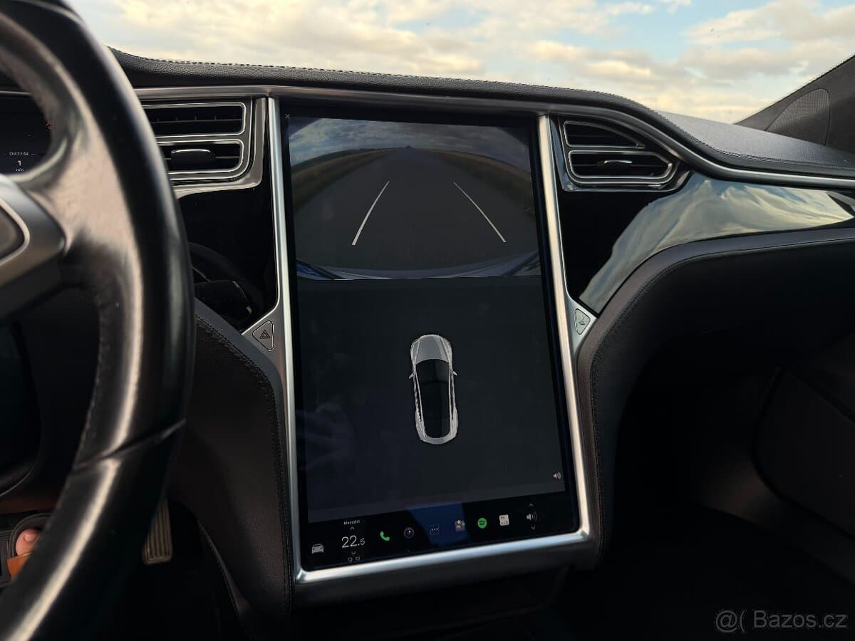 2013 Tesla MODEL S - 4