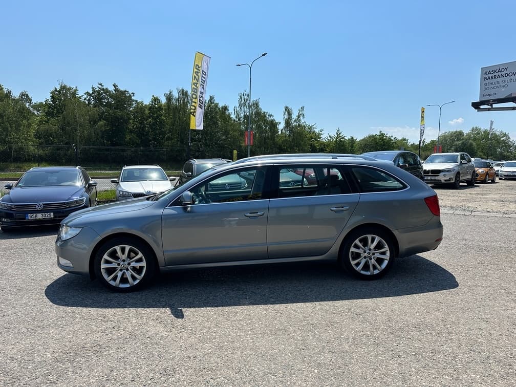 2011 Škoda SUPERB - 4