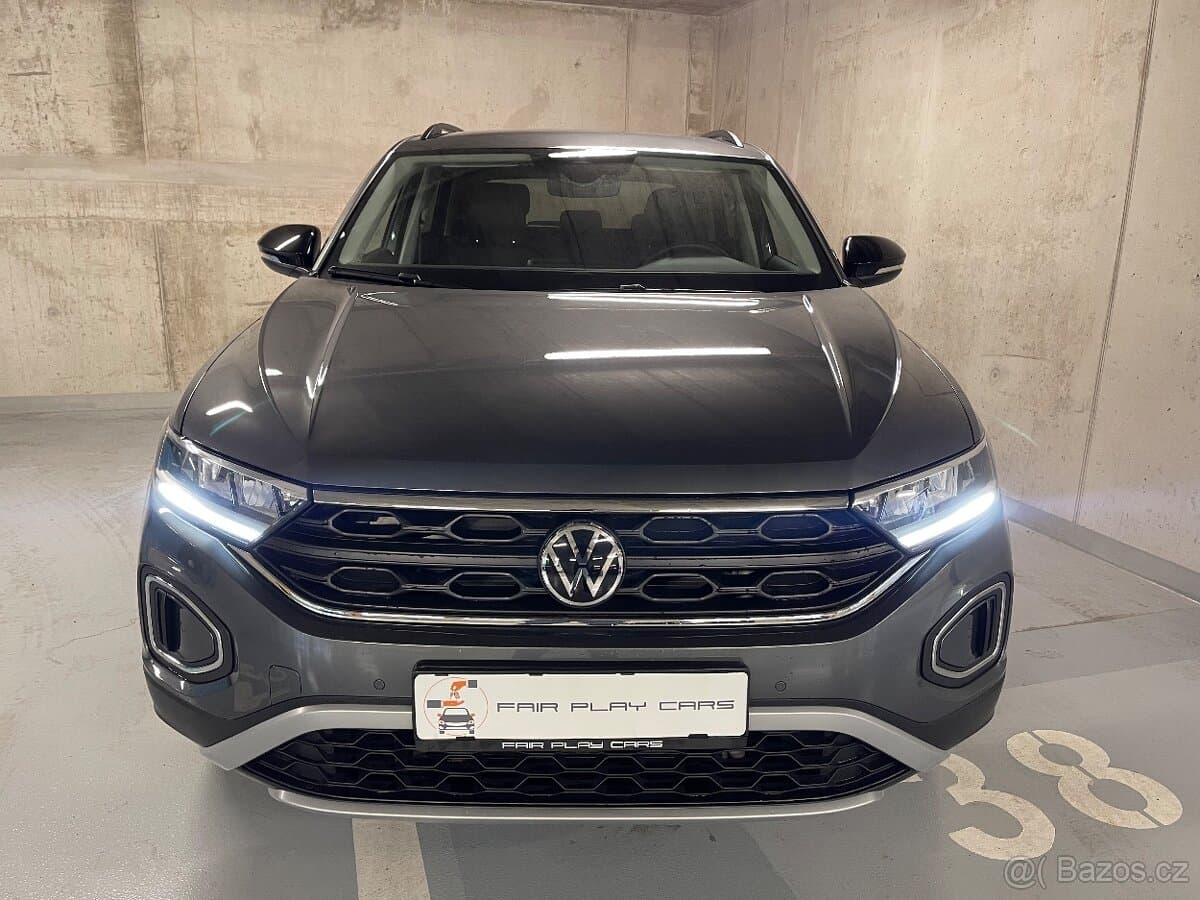 2025 Volkswagen T-ROC - 4