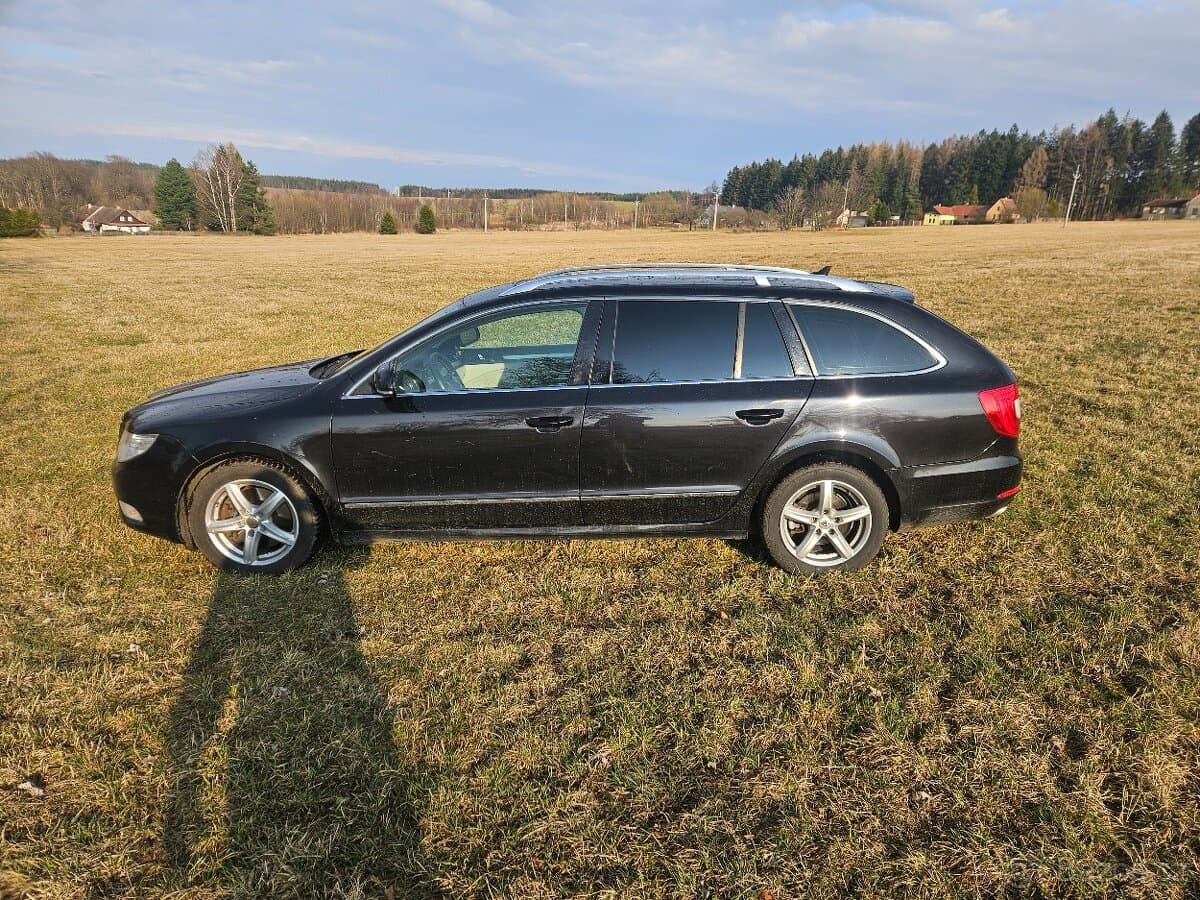 2011 Škoda SUPERB - 4