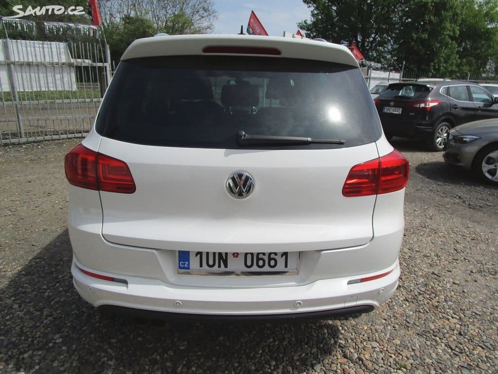 2012 Volkswagen TIGUAN - 4
