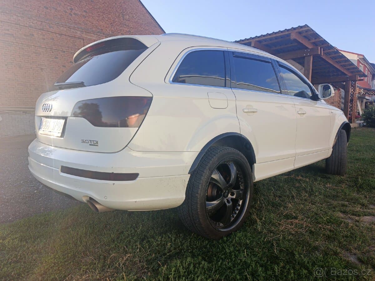 Audi Q7 - 4