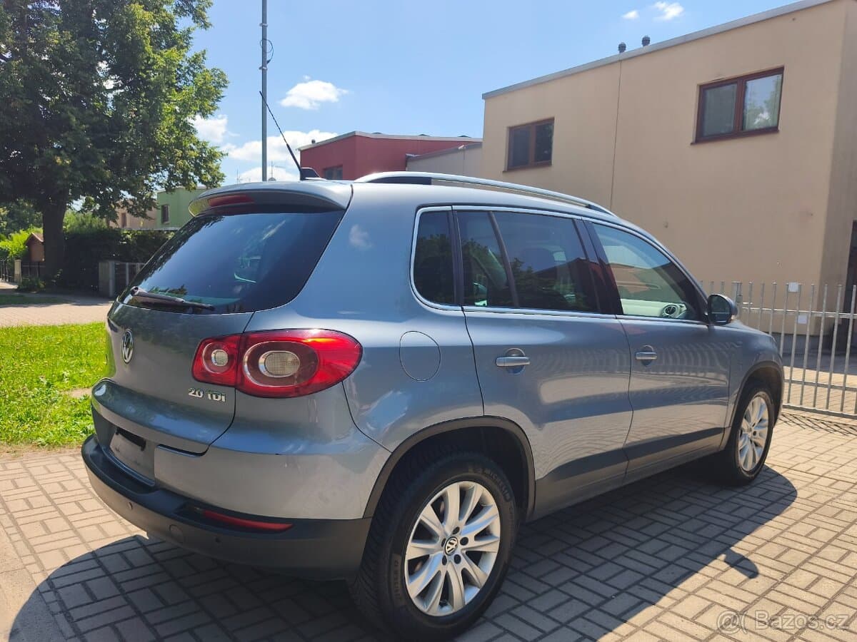 2009 Volkswagen TIGUAN - 4