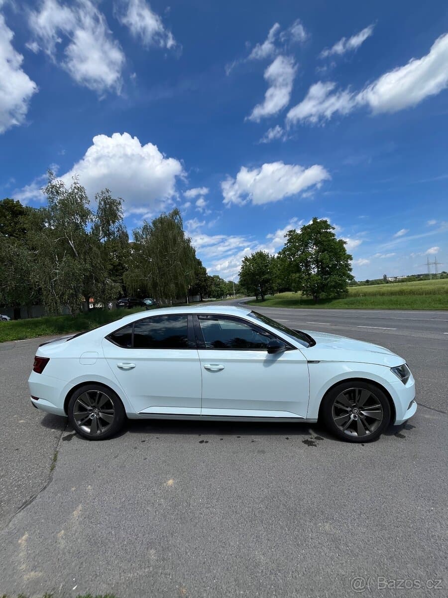Škoda SUPERB - 4