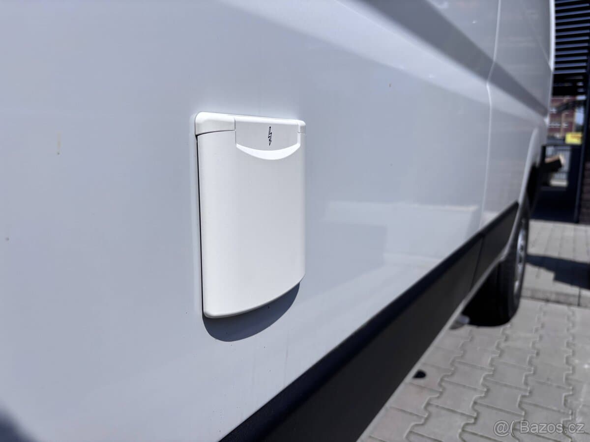 2025 Toyota PROACE - 4