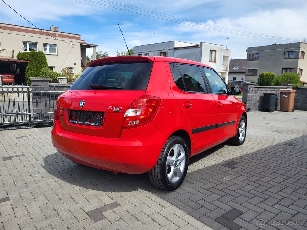 2011 Škoda FABIA - 4