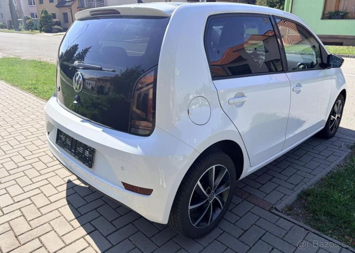 2019 Volkswagen UP! - 4