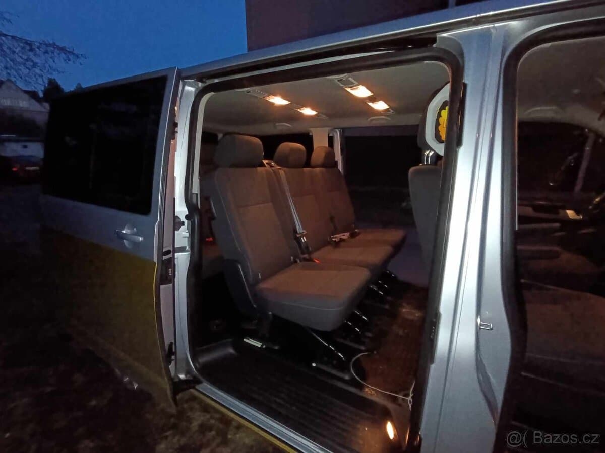 2015 Volkswagen CARAVELLE - 4