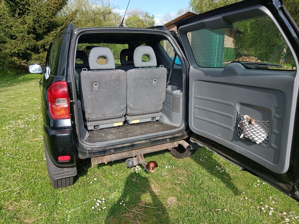 2002 Toyota RAV4 - 4