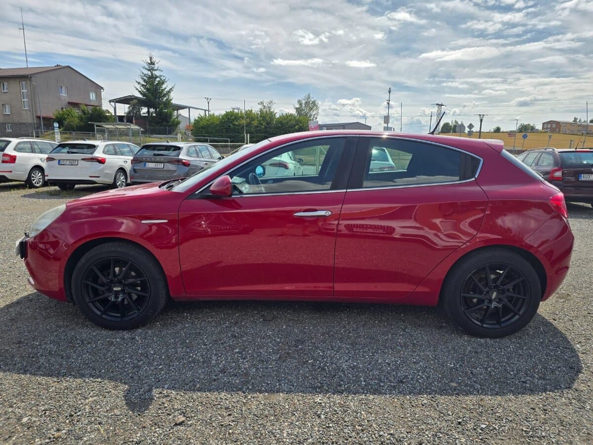 2011 Alfa Romeo GIULIETTA - 4