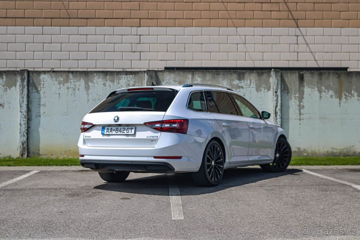 2017 Škoda SUPERB - 4