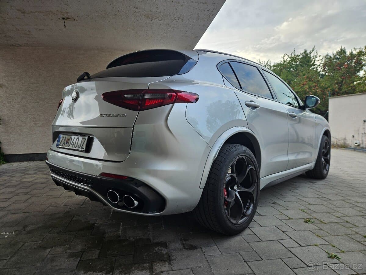 2018 Alfa Romeo STELVIO - 4
