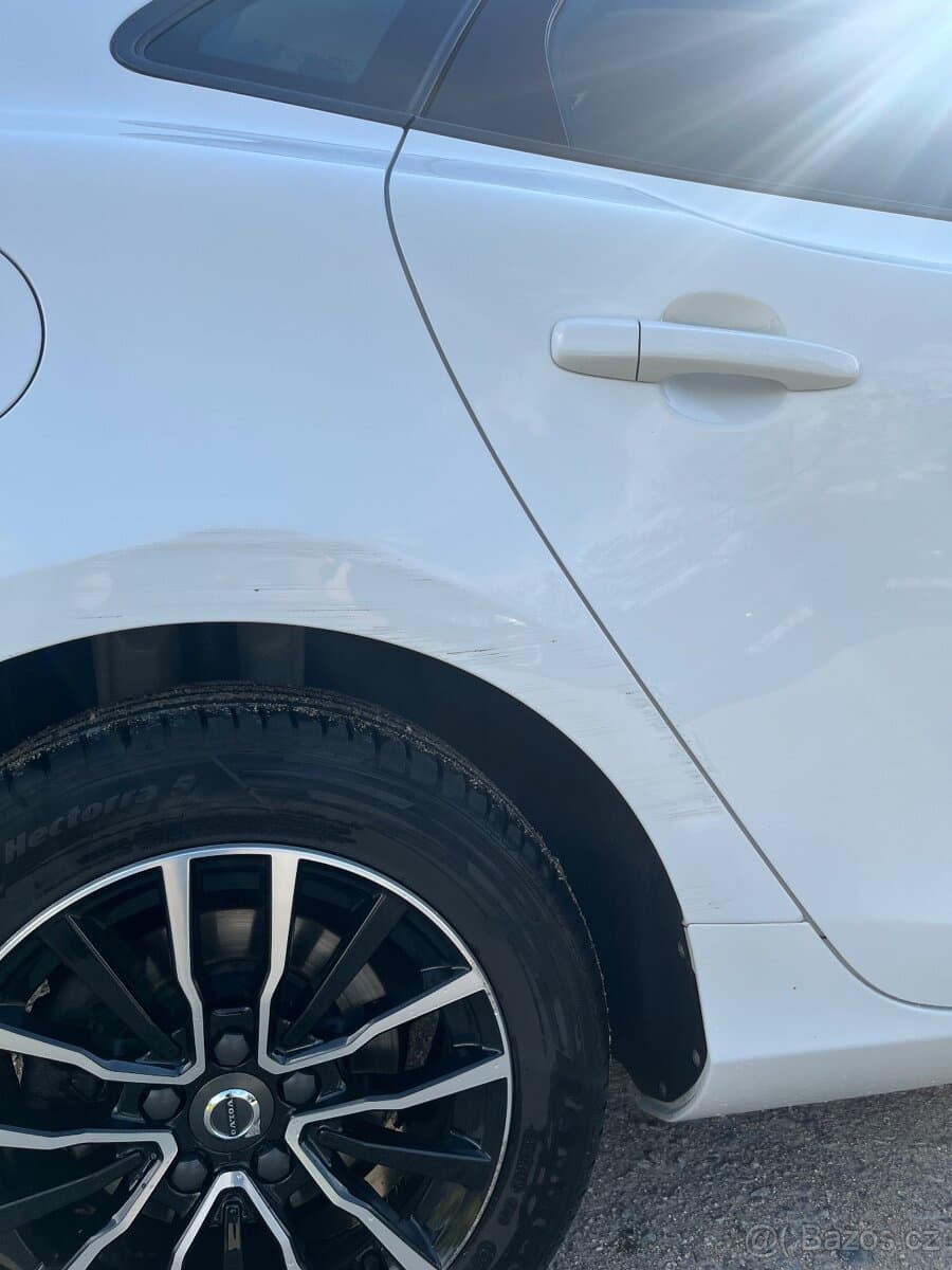 2017 Volvo V40 - 4