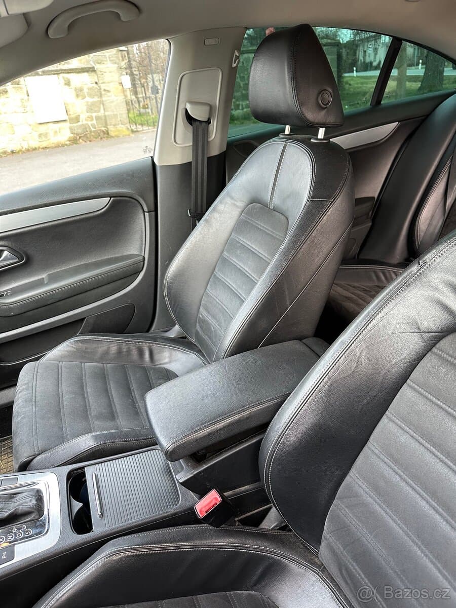 2010 Volkswagen PASSAT CC - 4