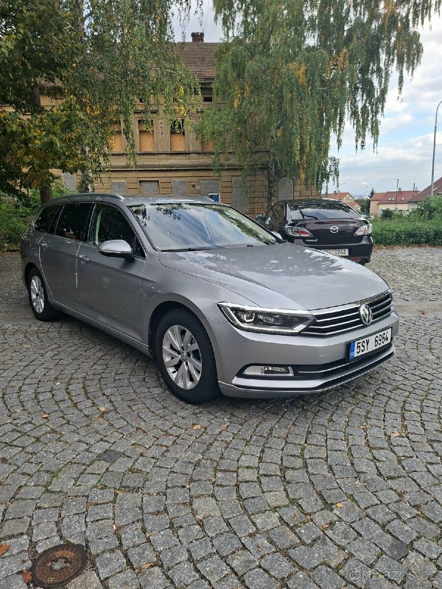 2018 Volkswagen PASSAT - 4