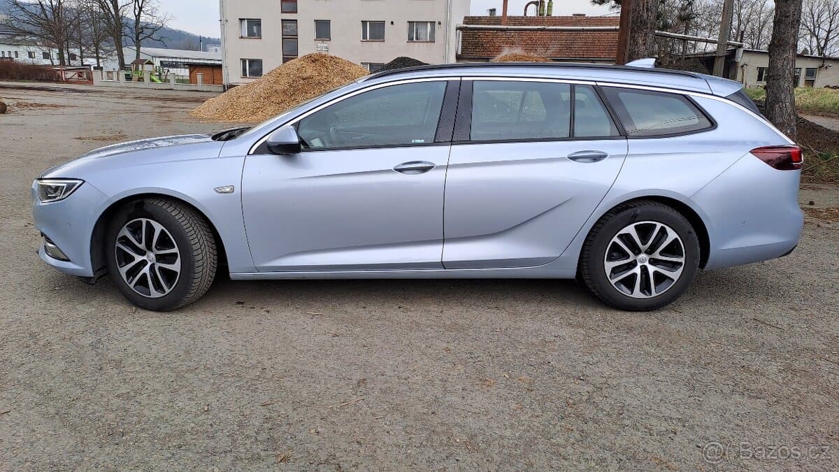 2017 Opel INSIGNIA - 4