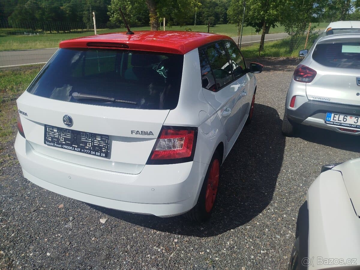 2015 Škoda FABIA - 4