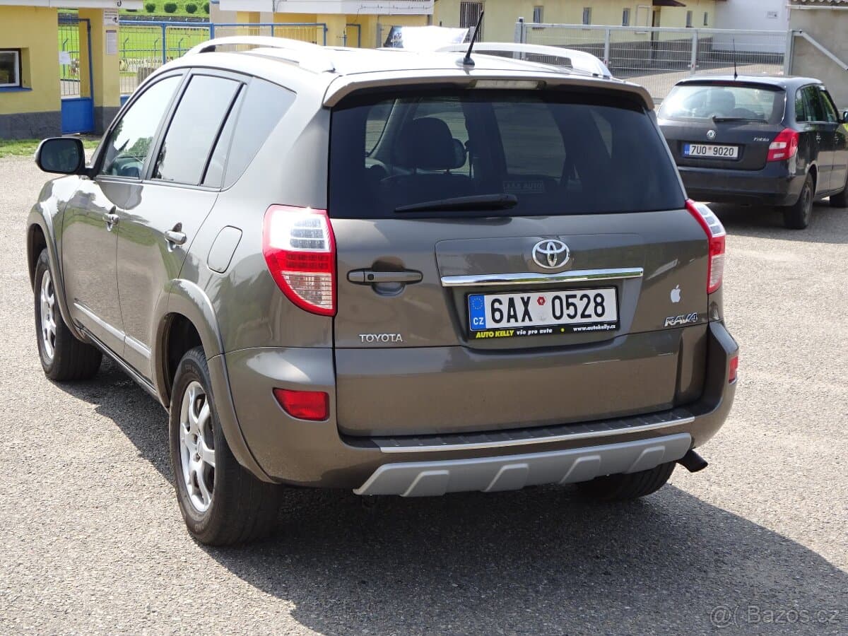 2011 Toyota RAV4 - 4