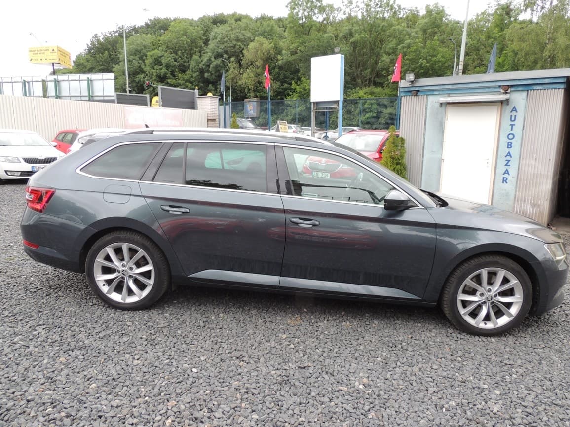 2019 Škoda SUPERB - 4