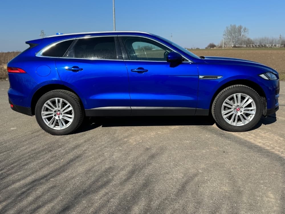 2017 Jaguar F-PACE - 4