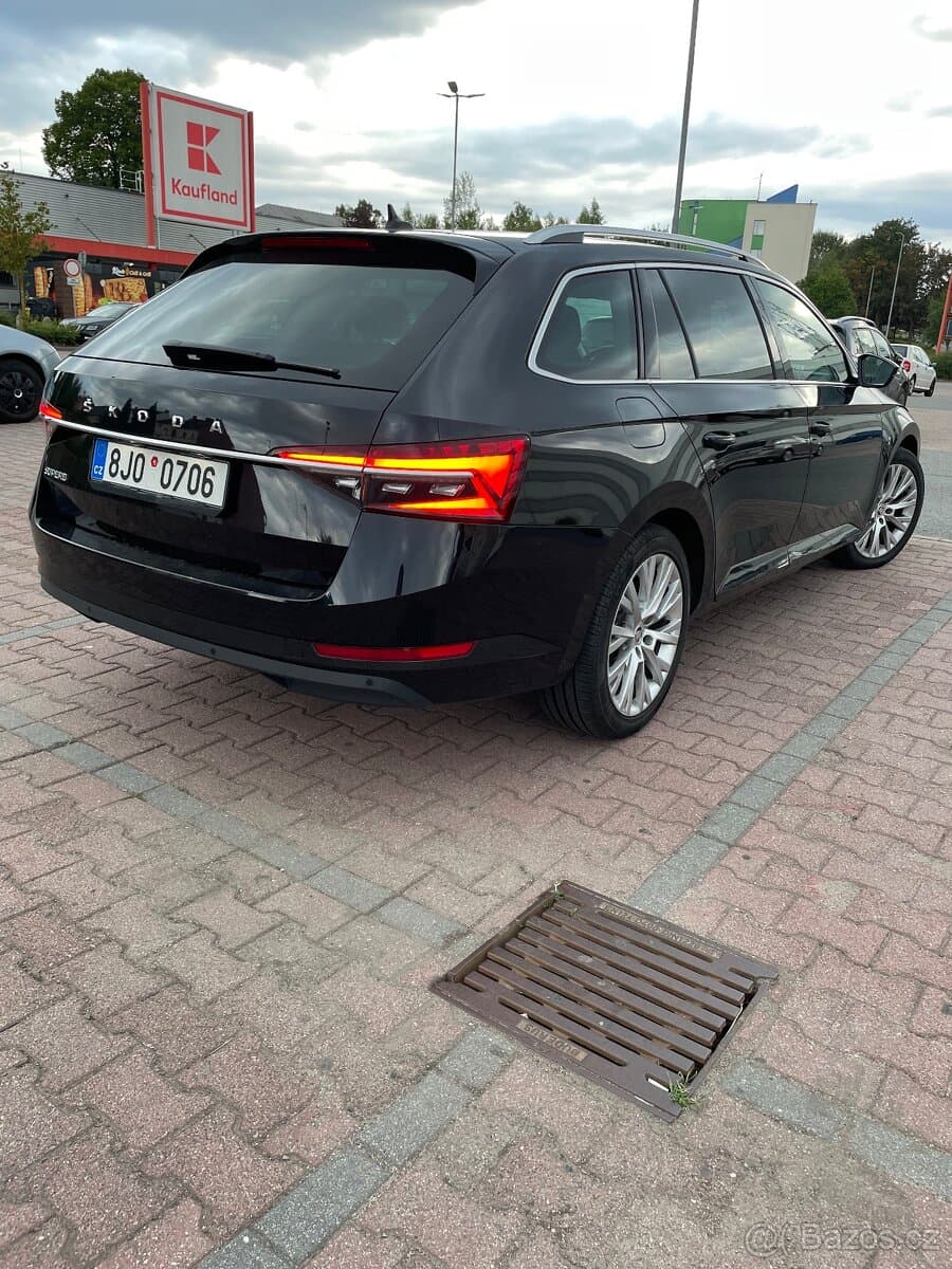 2022 Škoda SUPERB - 4