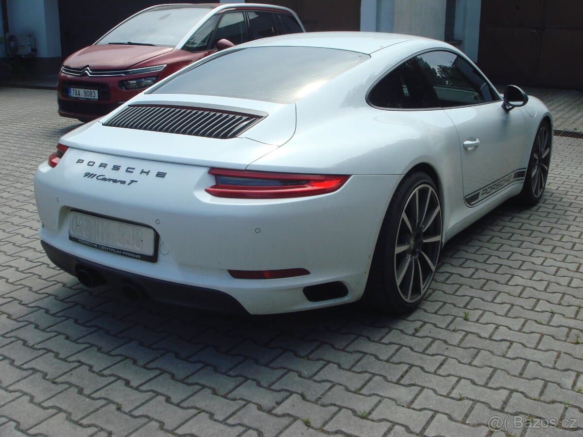 2018 Porsche 911 - 4