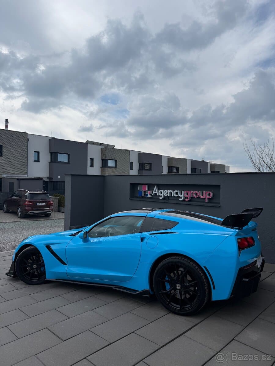 Chevrolet CORVETTE - 4
