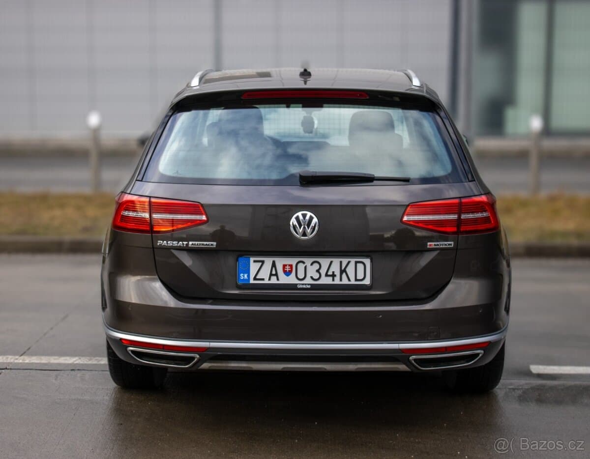 2018 Volkswagen PASSAT - 4