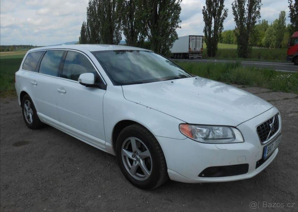 2008 Volvo V70 - 4