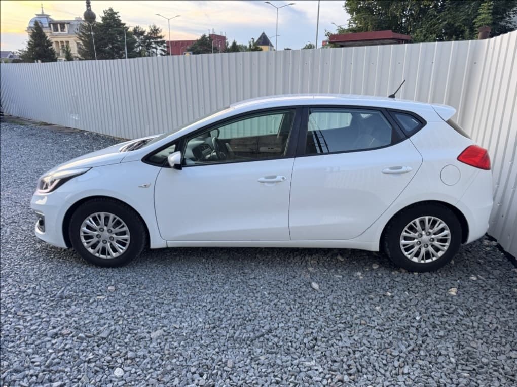 2017 Kia PROCEED - 4