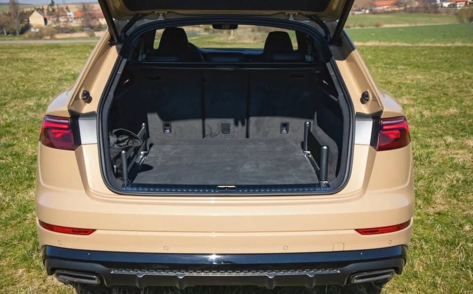 Audi Q8 - 4