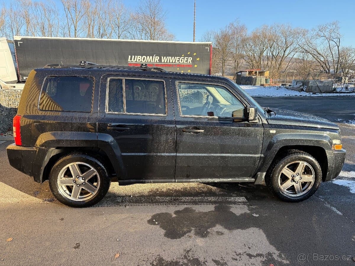 2009 Jeep PATRIOT - 4