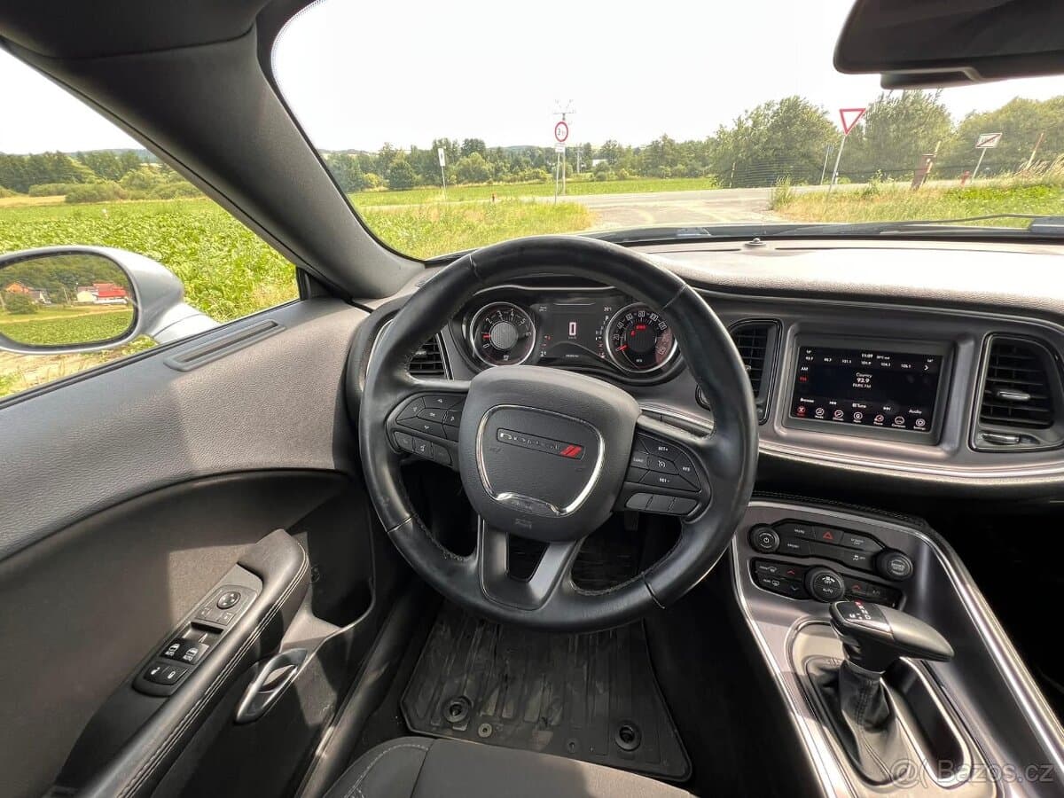 2018 Dodge CHALLENGER - 4