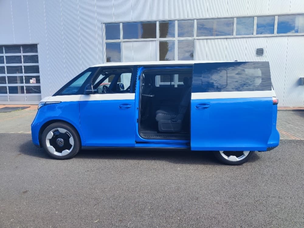 2025 Volkswagen ID. - 4