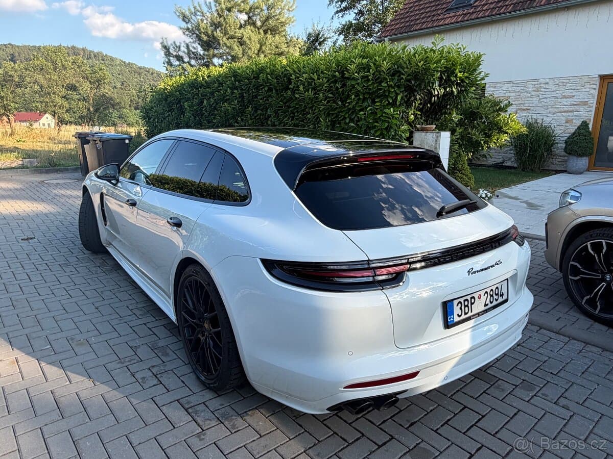 2019 Porsche PANAMERA - 4