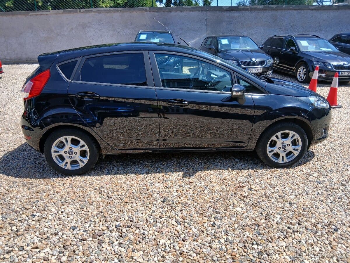 2013 Ford FIESTA - 4