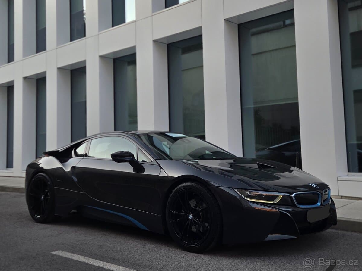 2015 BMW i8 - 4