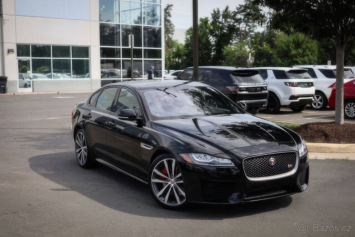 2018 Jaguar XF - 4