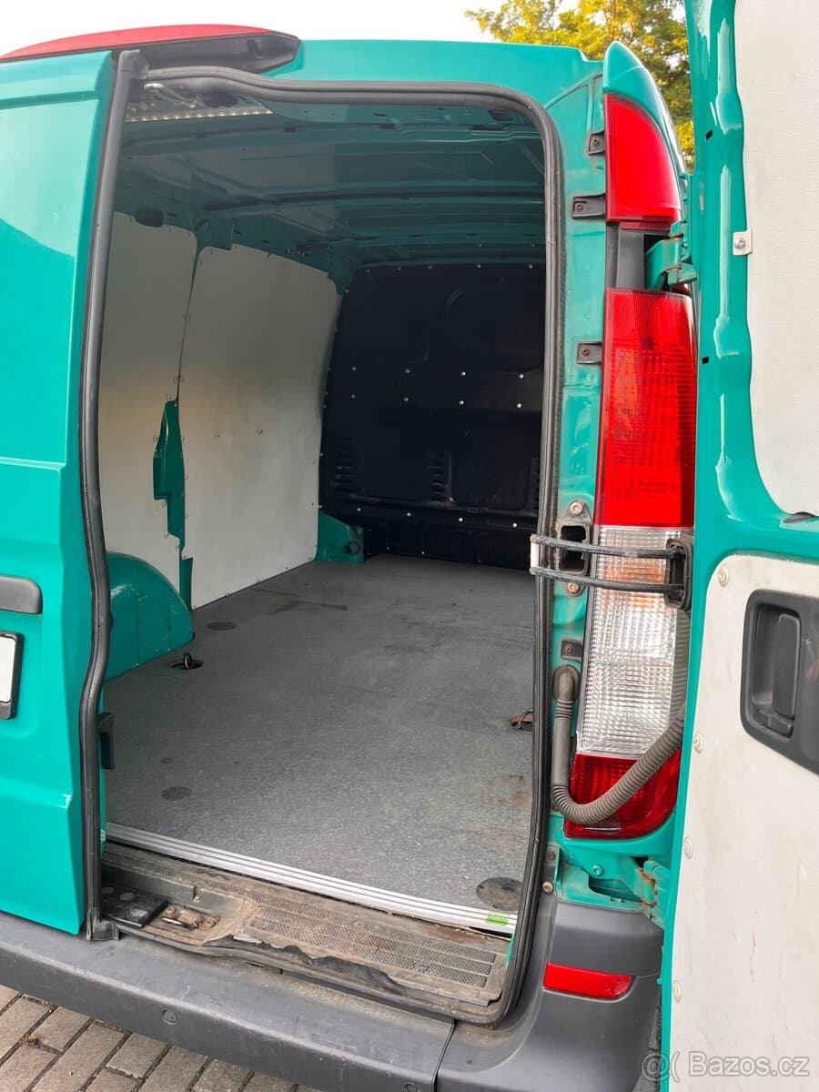 2011 Mercedes-Benz VITO - 4