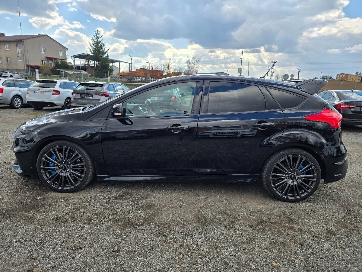 2017 Ford FOCUS - 4