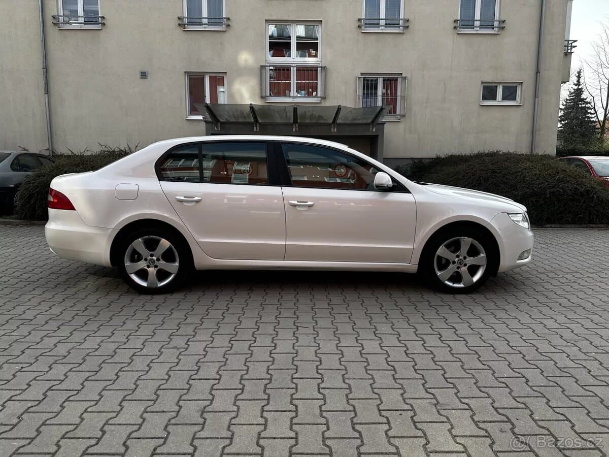 2012 Škoda SUPERB - 4