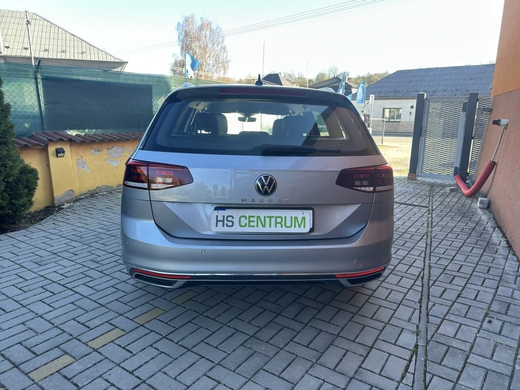 2021 Volkswagen PASSAT - 4
