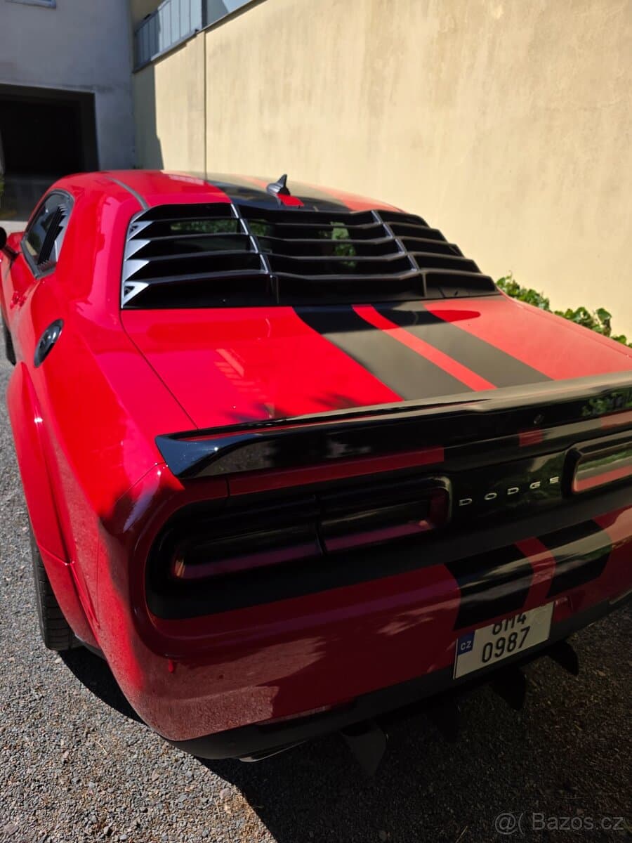 2018 Dodge CHALLENGER - 4