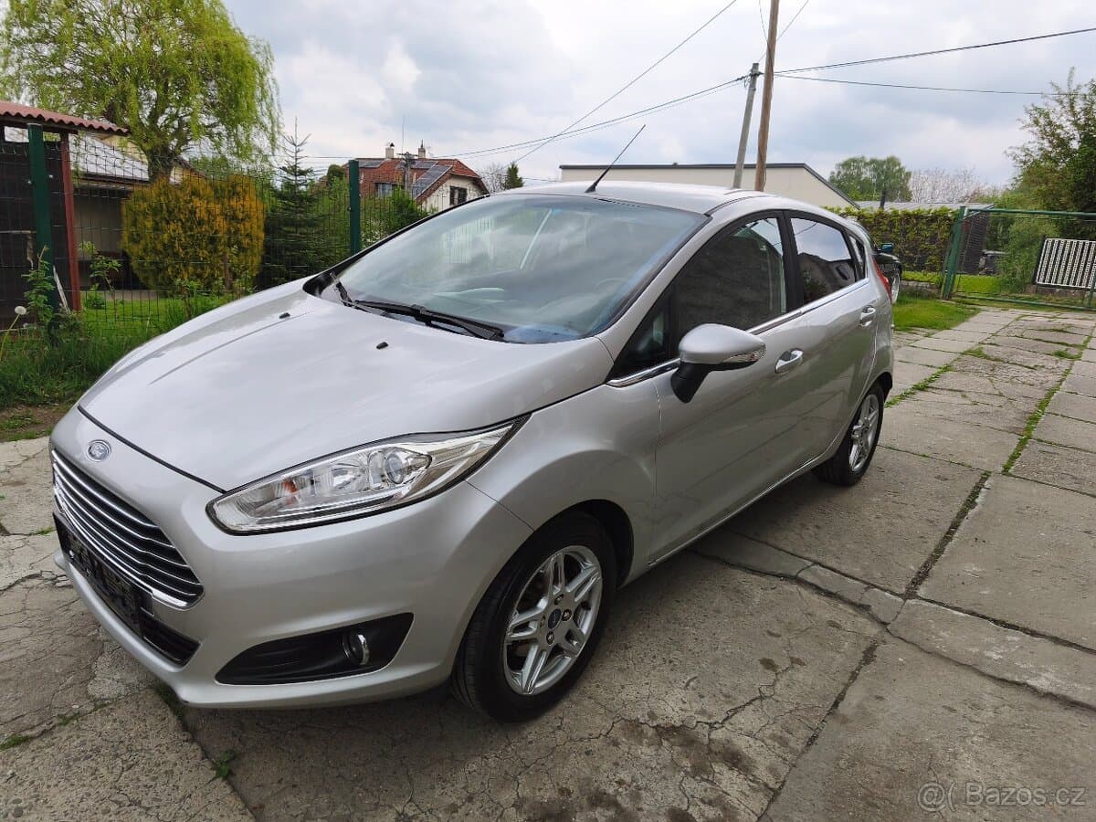 2015 Ford FIESTA - 4