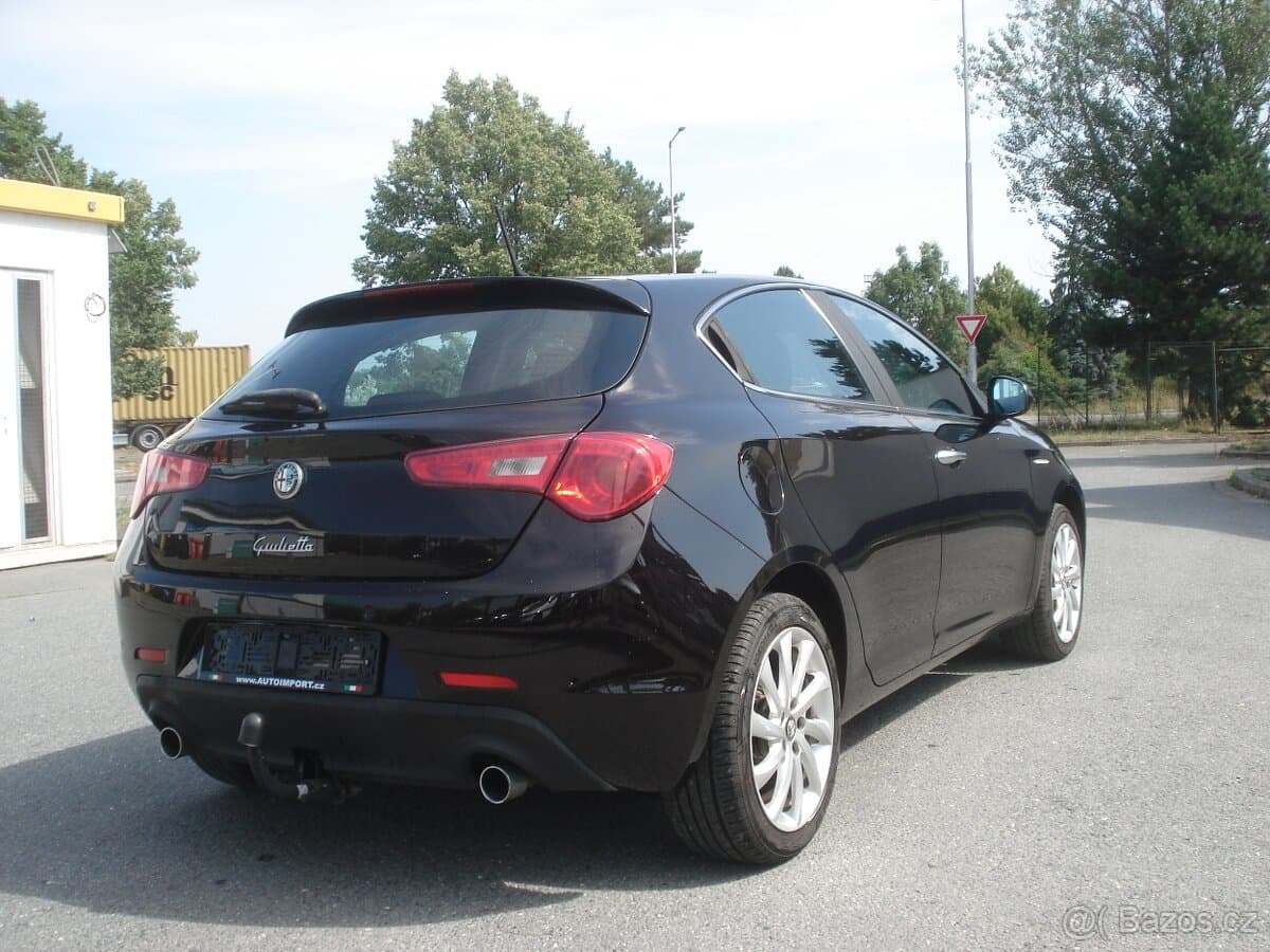 2011 Alfa Romeo GIULIETTA - 4