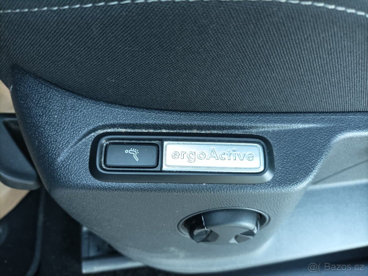 2021 Volkswagen TIGUAN - 4