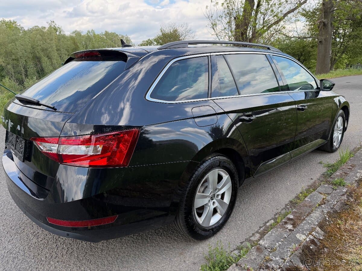 2023 Škoda SUPERB - 4